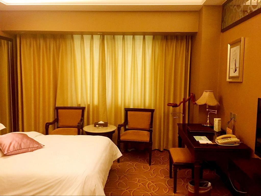 Green Land Hotel Κούνμινγκ Εξωτερικό φωτογραφία