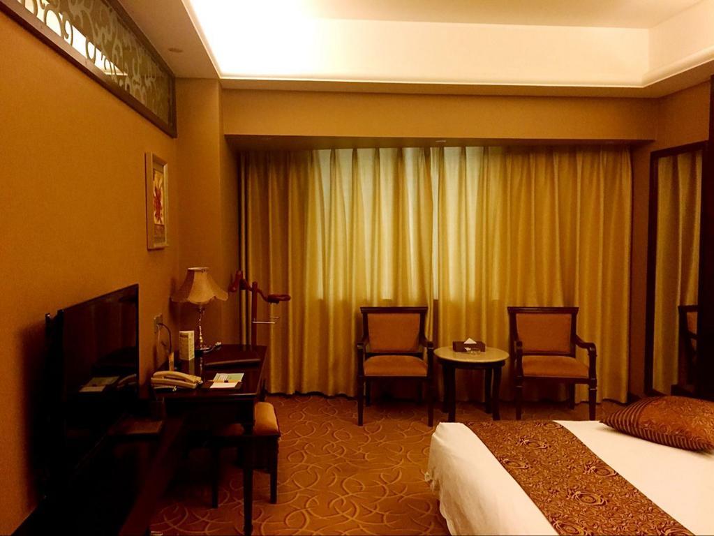 Green Land Hotel Κούνμινγκ Εξωτερικό φωτογραφία